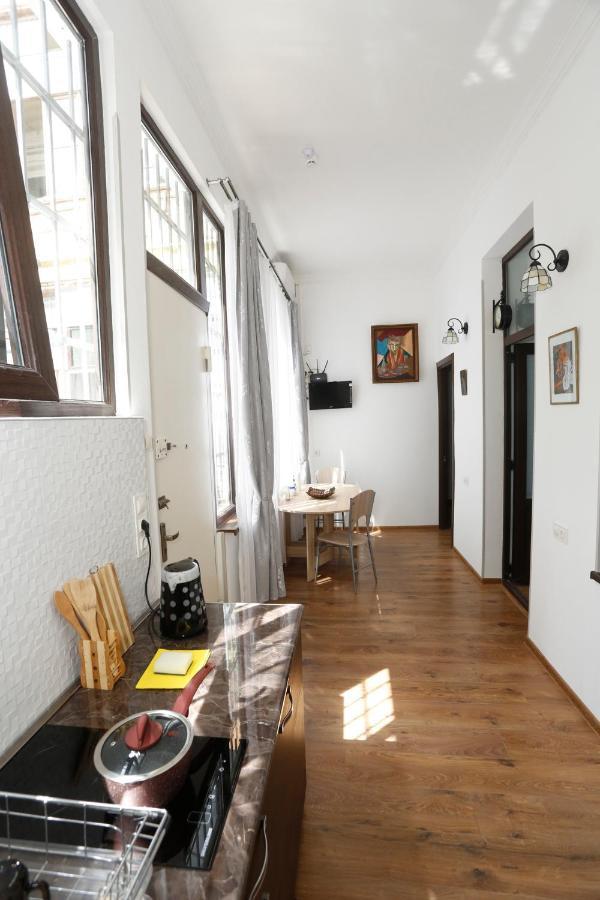 Old - Gold Gala Apartment Tbilisi Luaran gambar