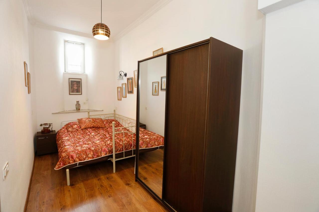 Old - Gold Gala Apartment Tbilisi Luaran gambar