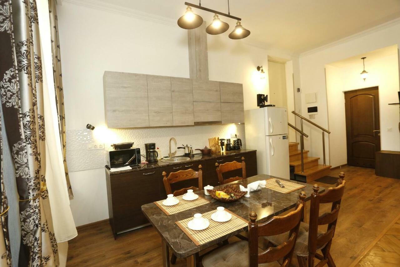 Old - Gold Gala Apartment Tbilisi Luaran gambar