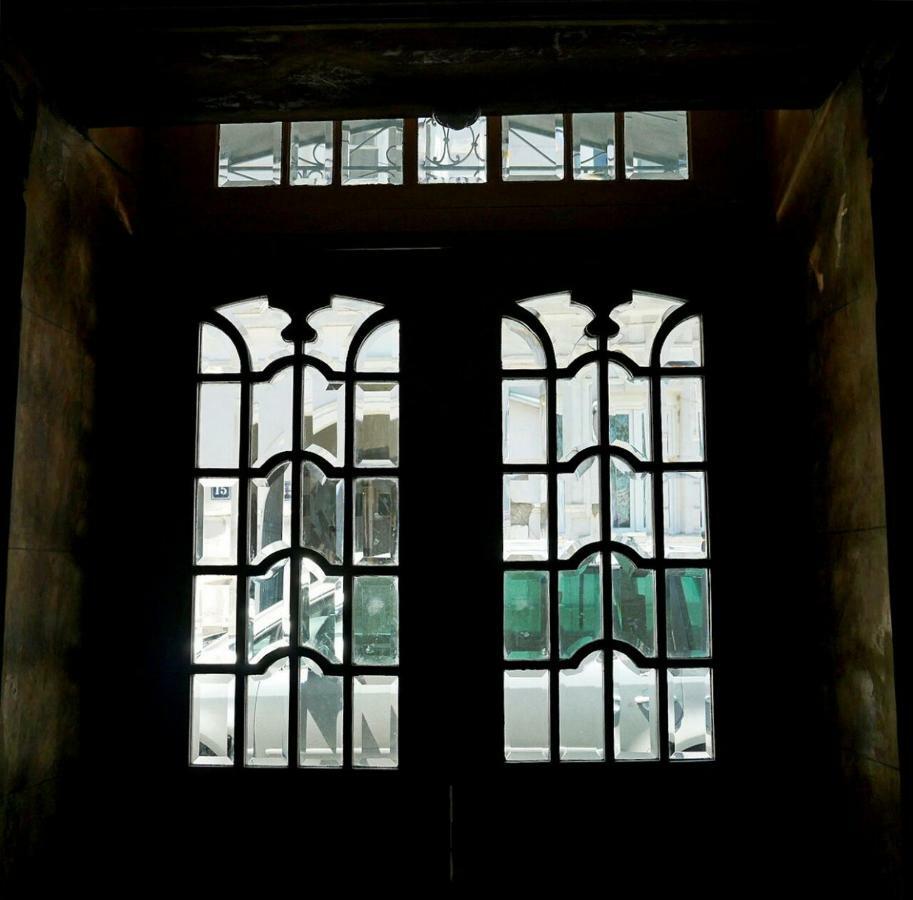Old - Gold Gala Apartment Tbilisi Luaran gambar