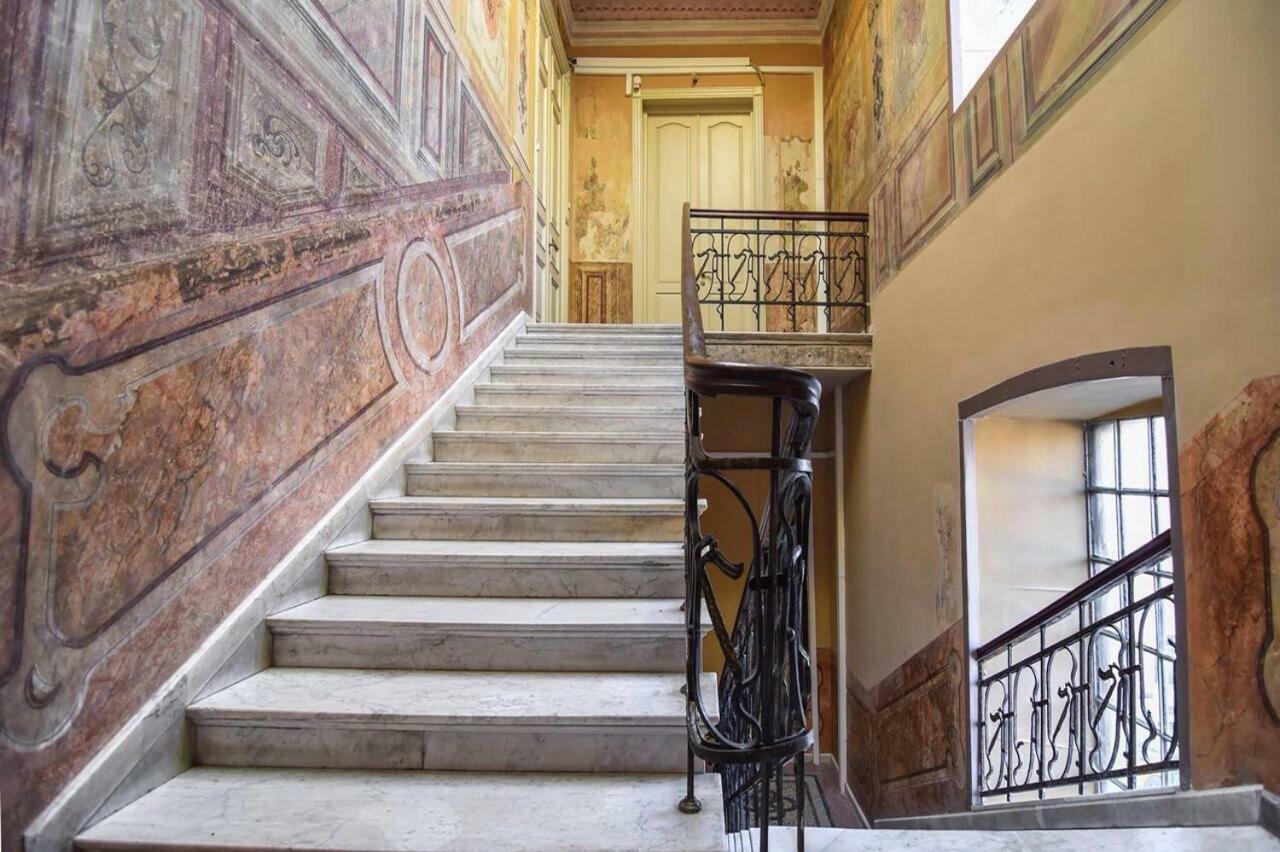 Old - Gold Gala Apartment Tbilisi Luaran gambar