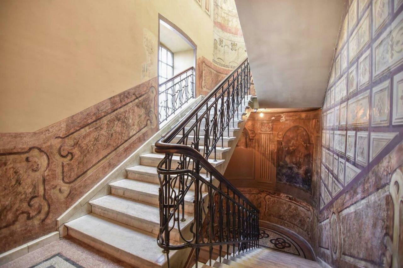 Old - Gold Gala Apartment Tbilisi Luaran gambar