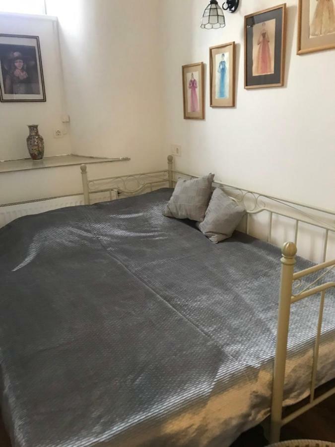 Old - Gold Gala Apartment Tbilisi Luaran gambar